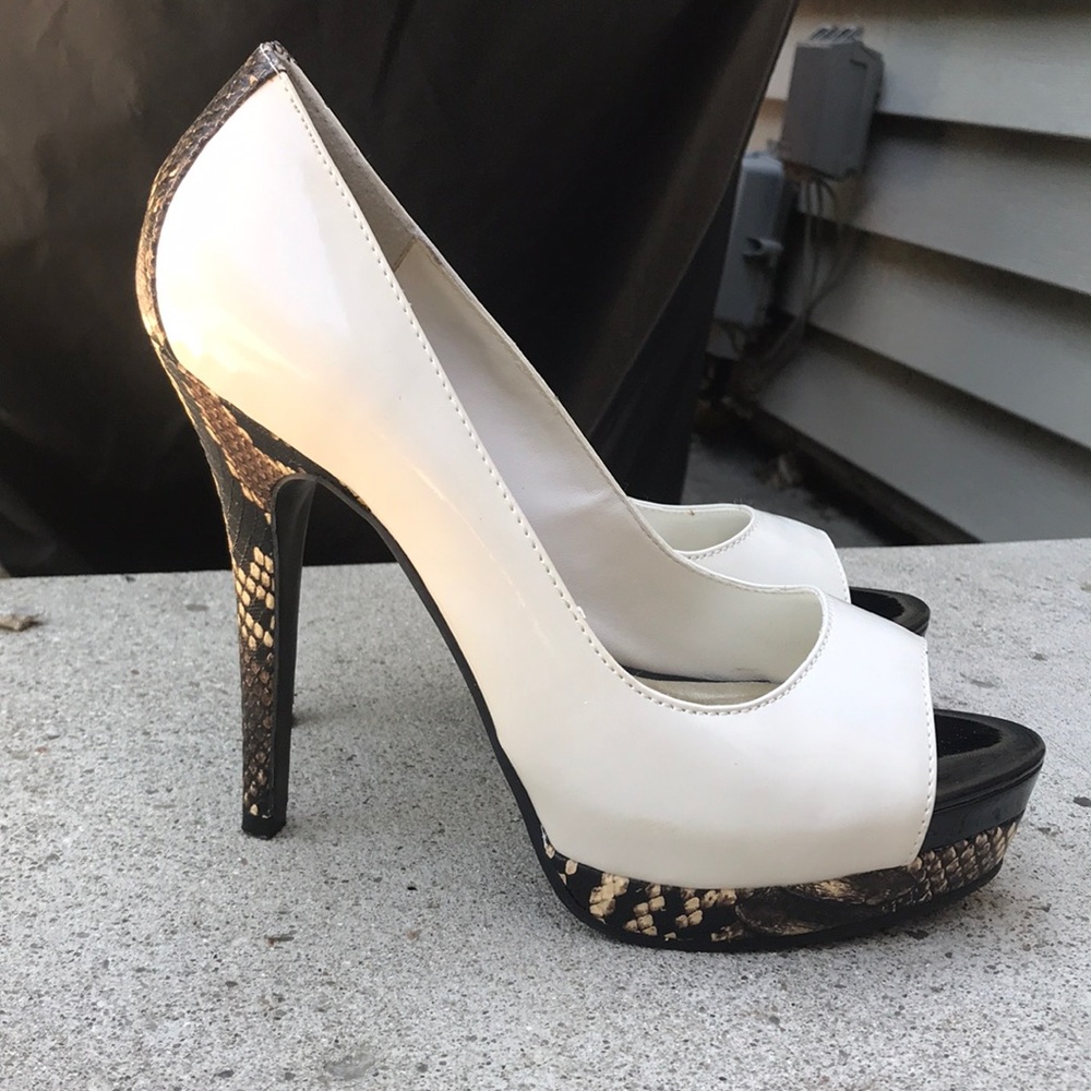 Snake print pumps
